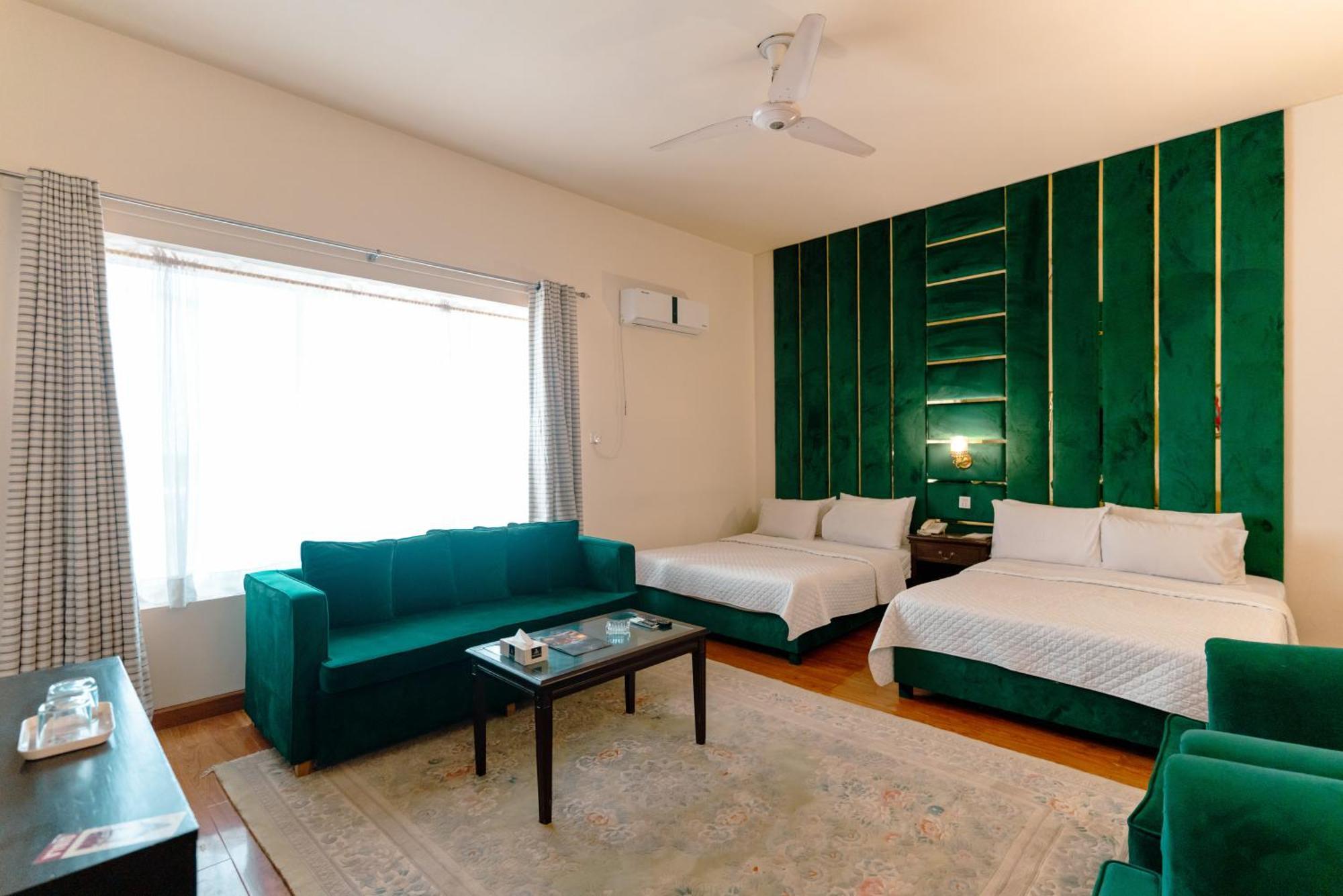 Vip House Peshawar Hotel Eksteriør billede