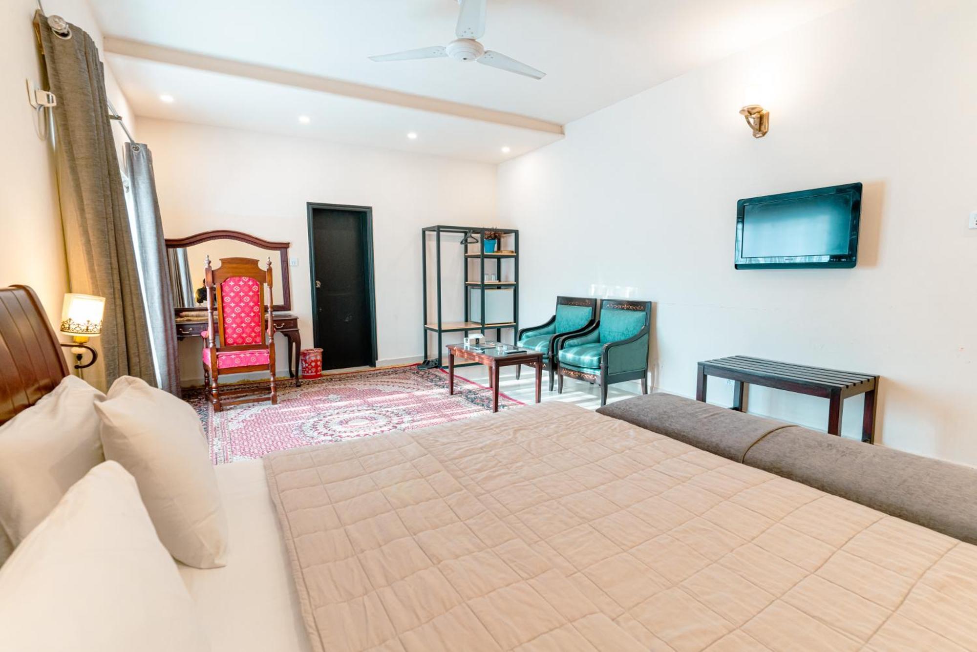 Vip House Peshawar Hotel Eksteriør billede