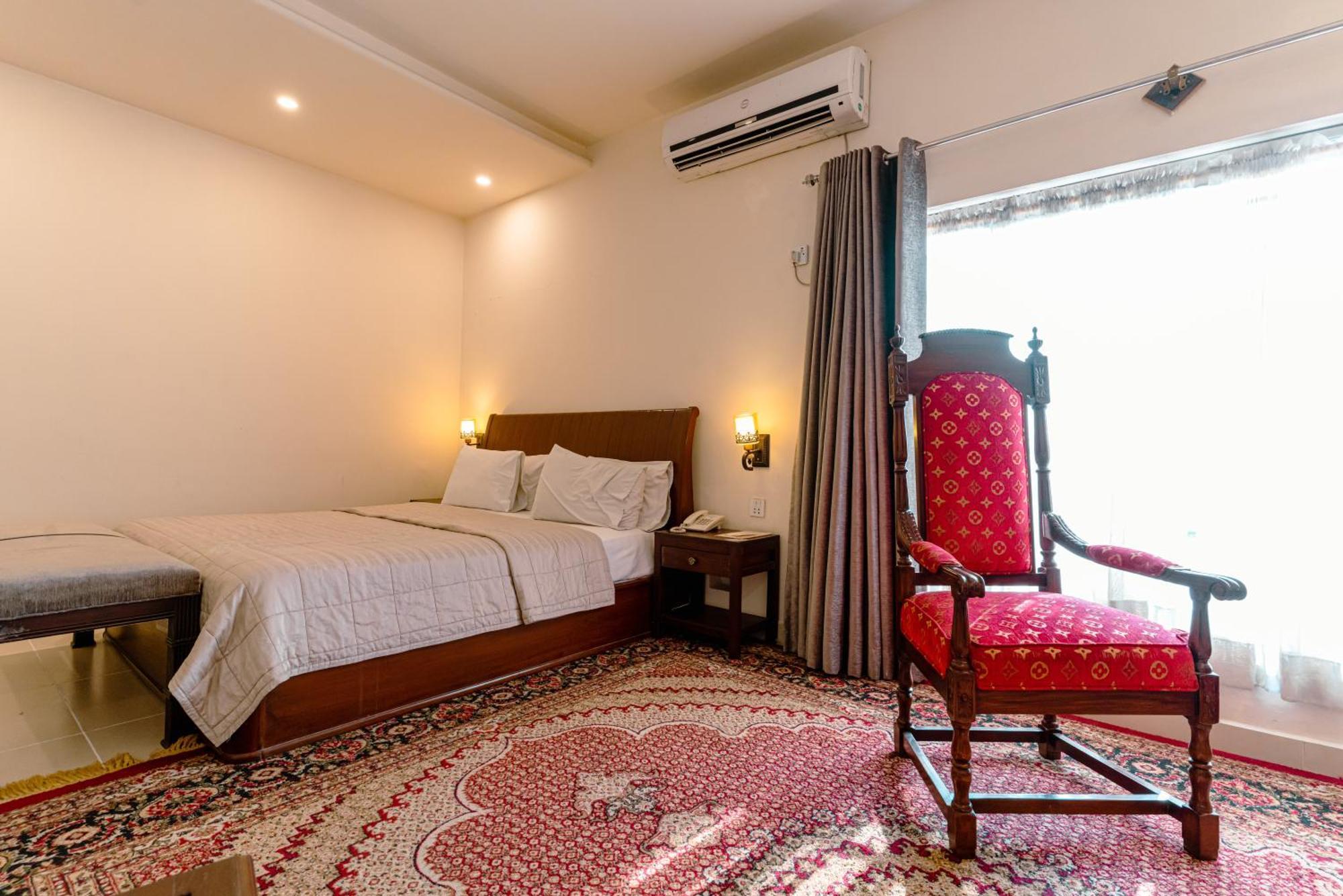 Vip House Peshawar Hotel Eksteriør billede